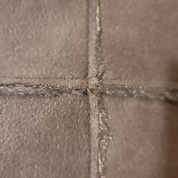 Cupio Gray Faux Fur Super Soft Zip Up Vest sz L - Picture 7 of 9